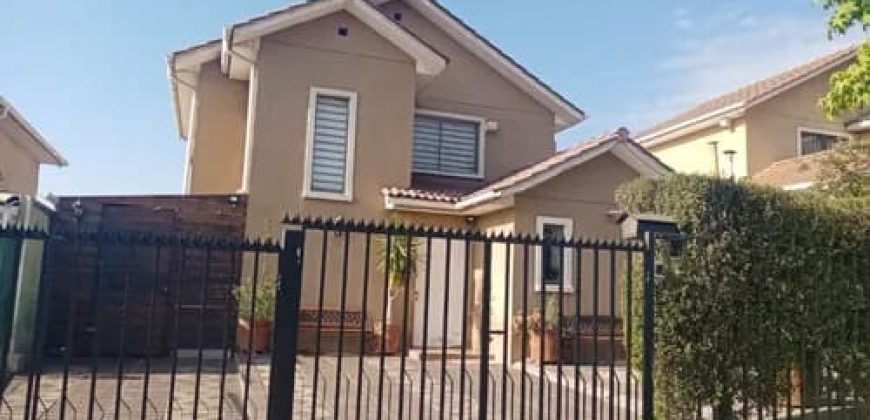 Acogedora Casa En Comuna De La Florida