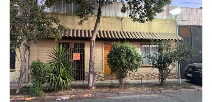 Amplia Casa Y Terreno En Conchalí