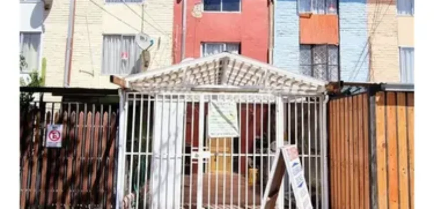 Casa En Venta De 3 Dorm. En La Florida