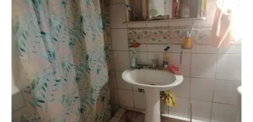 Casa En Venta De 3 Dorm. En La Florida