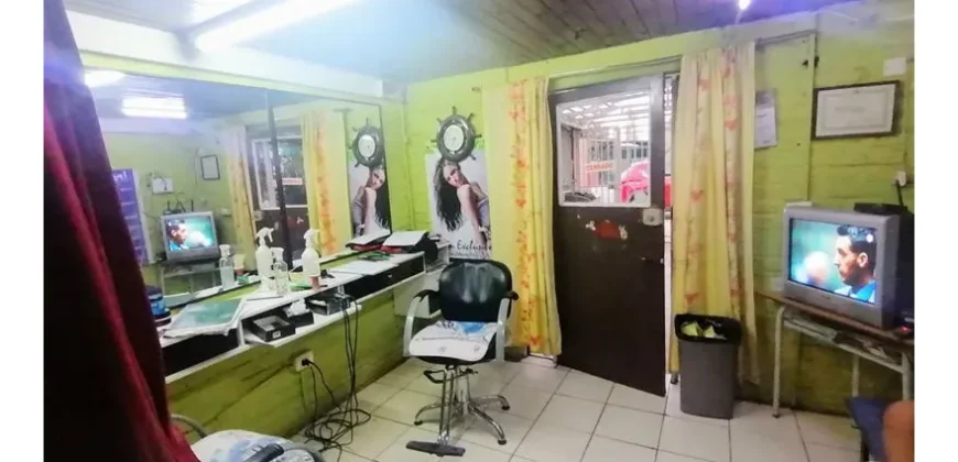Casa En Venta De 3 Dorm. En La Florida