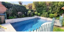 Casa En Venta De 6 Dorm. En Peñalolén