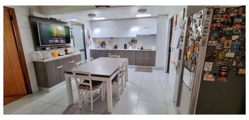 Casa En Venta De 6 Dorm. En Peñalolén