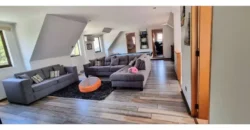 Casa En Venta De 6 Dorm. En Peñalolén