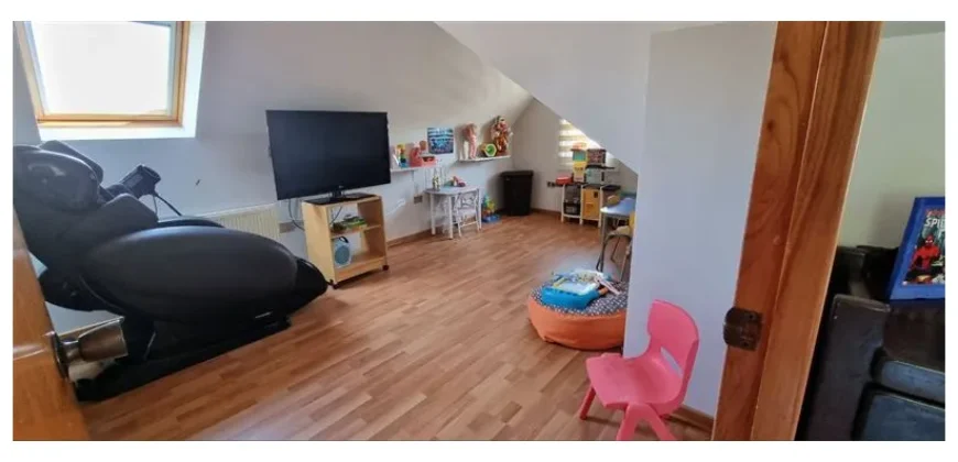 Casa En Venta De 6 Dorm. En Peñalolén