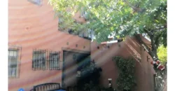 Hermosa Casa Con Piscina En Peñalolén Alto