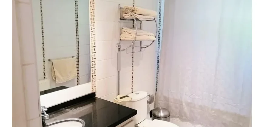 Hermosa Casa Con Piscina En Peñalolén Alto