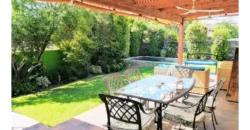 Hermosa Casa Con Piscina En Peñalolén Alto