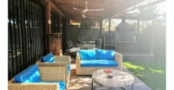 Hermosa Casa Con Piscina En Peñalolén Alto