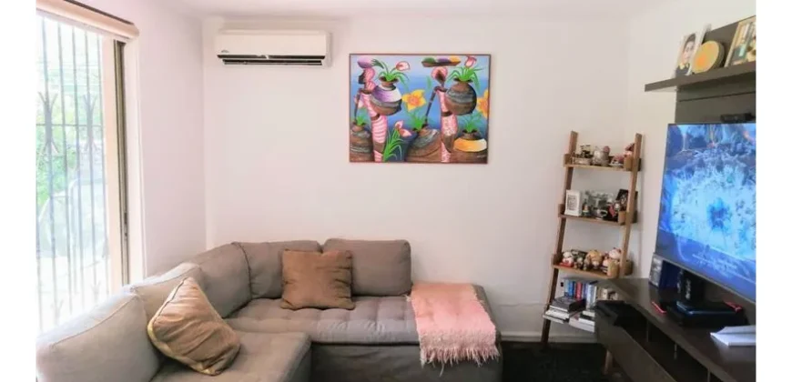 Hermosa Casa Con Piscina En Peñalolén Alto
