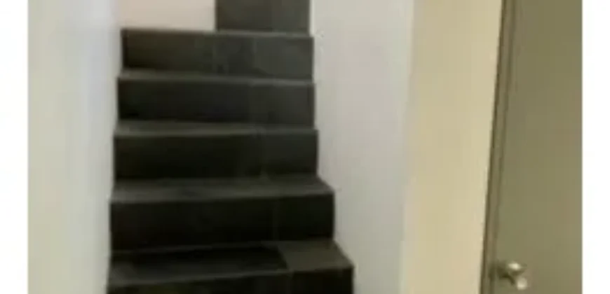 Casa En Las Pircas 4 Dormitorios 3 Baños