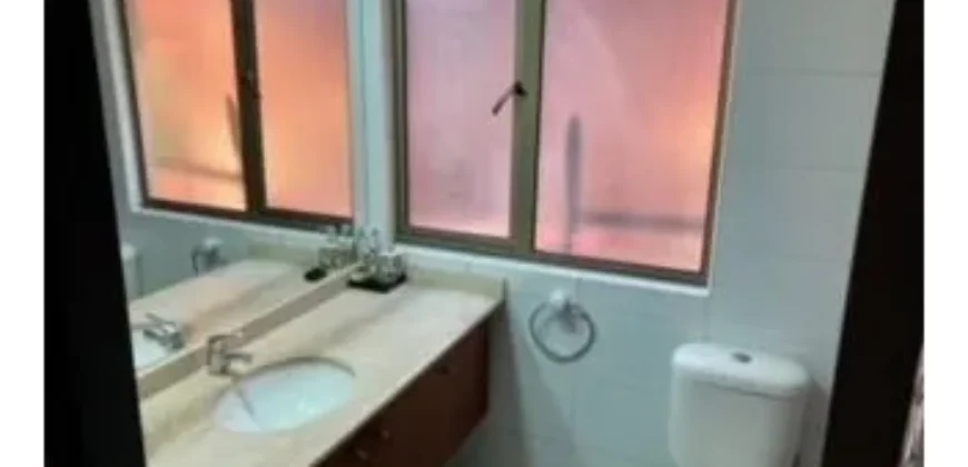 Casa En Las Pircas 4 Dormitorios 3 Baños