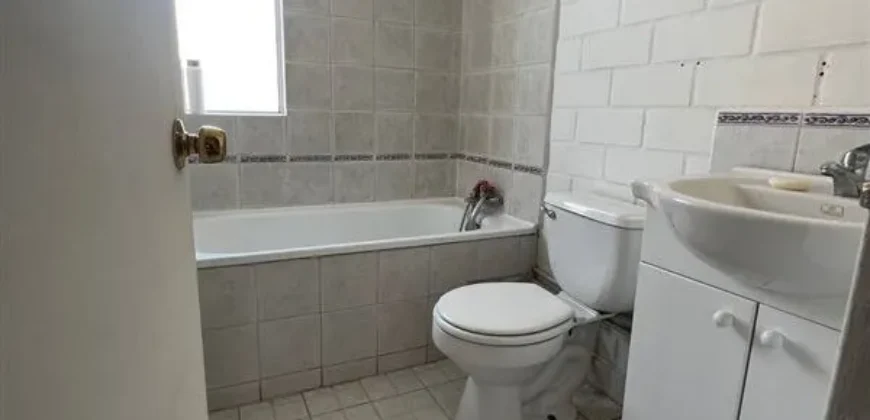 Casa En Venta De 2 Dorm. En Quilicura
