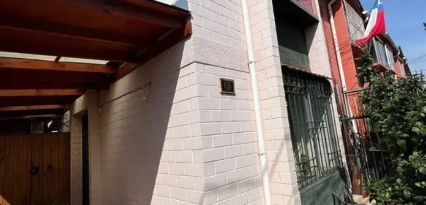 Casa En Venta De 2 Dorm. En Quilicura