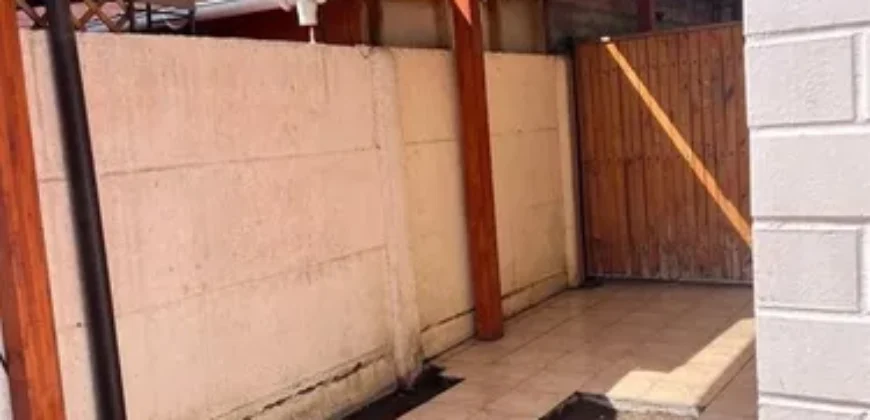 Casa En Venta De 2 Dorm. En Quilicura