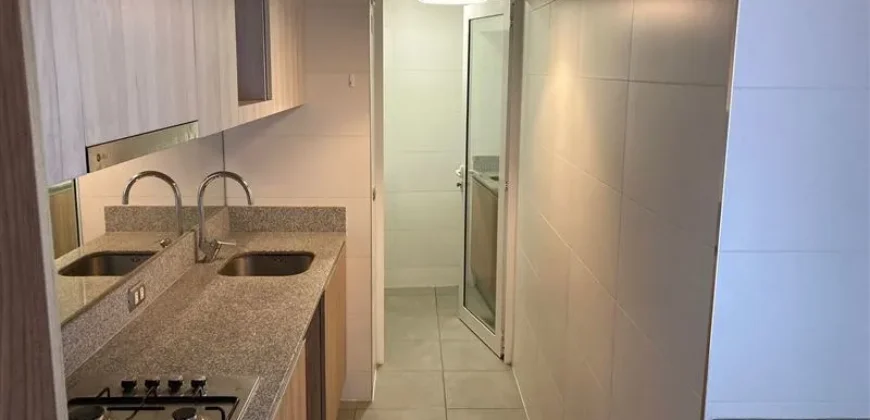 Departamento En Venta De 2 Dorm. En La Florida