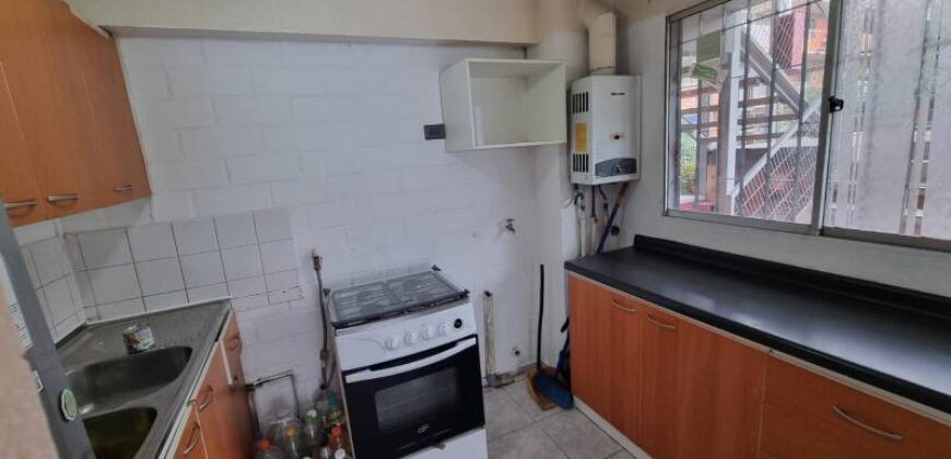 Depto. 2 dorm. En venta metro las torres