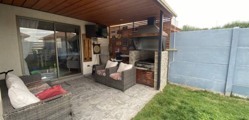 Se vende casa 3 dormitorios